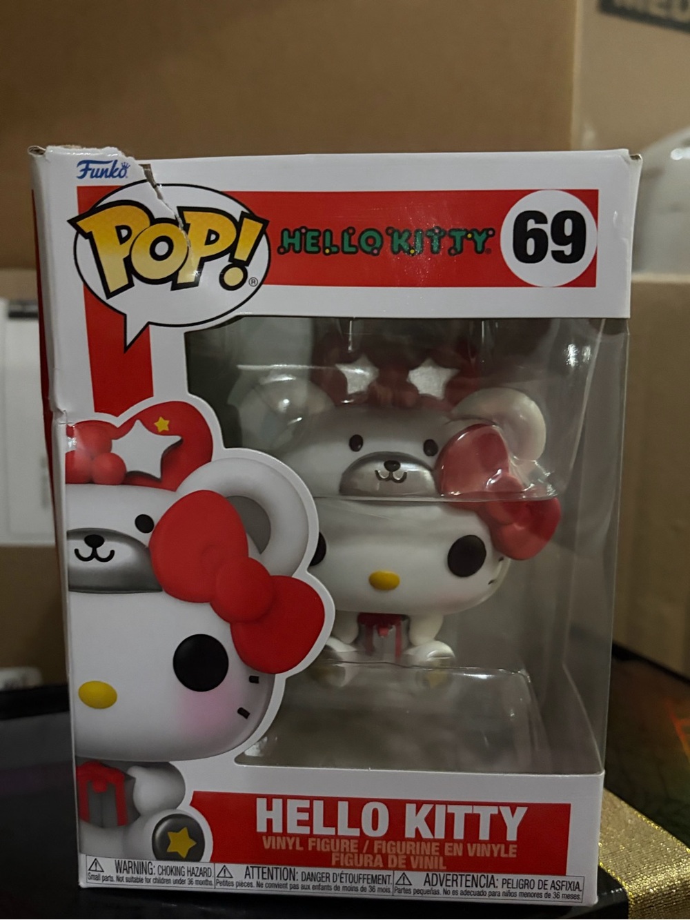 Funko pop! Hello kitty in polar bear costume 69